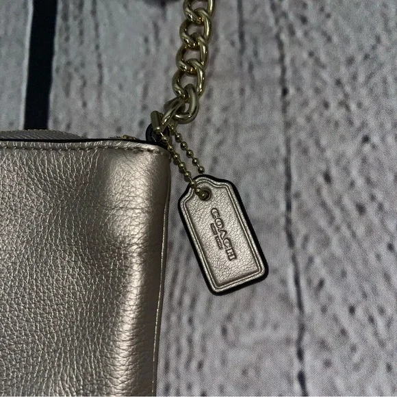 ✅SOLD✅ Vintage Y2K Coach Lyla Double Gusset Leather Crossbody Bag - Picture 14 of 17